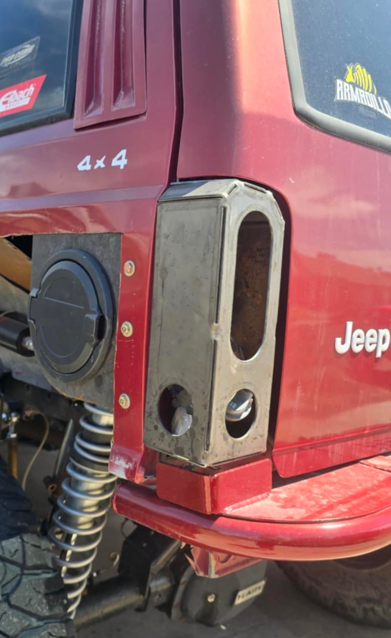 SET 2 HD Metal Taillight housings works for Cherokee Xj 2 door and 4 door preservation accessories 1/8"